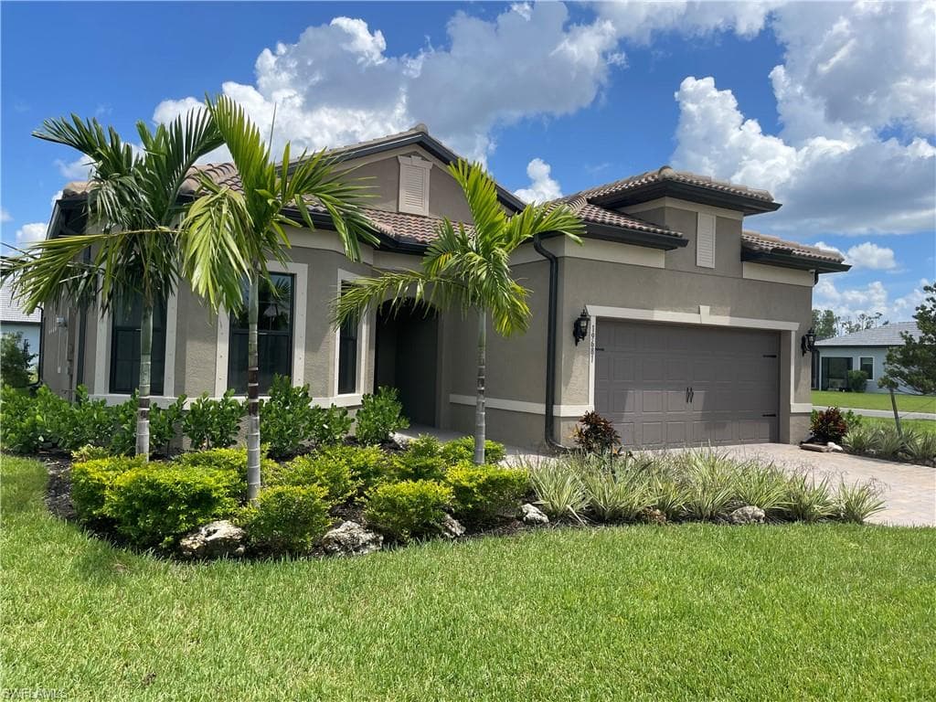 19681 Aqua View LN FORT MYERS, FL 33913