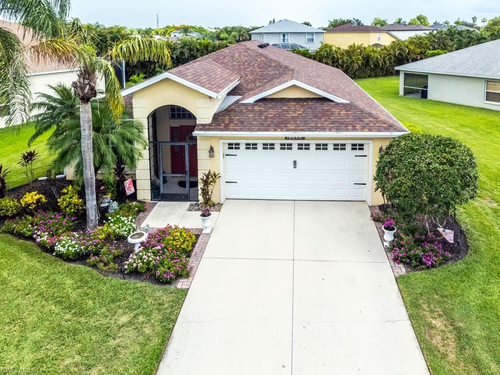 11555 Woodmount LN ESTERO, FL 33928