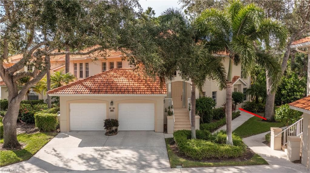 1093 Egrets Walk CIR 102 NAPLES, FL 34108