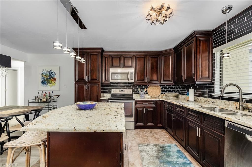 4379 Jib Boom CT 2B FORT MYERS, FL 33919