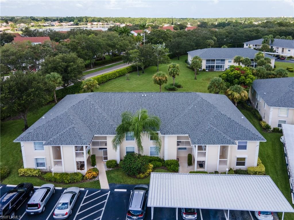 685 Squire CIR 203 NAPLES, FL 34104