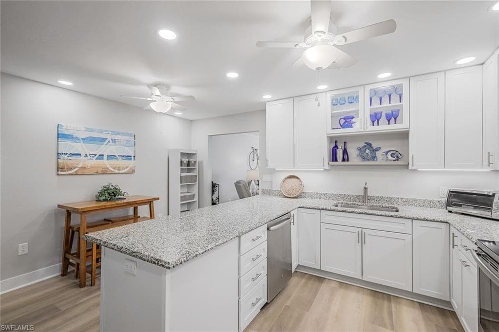 126 Clyburn ST H-3 MARCO ISLAND, FL 34145