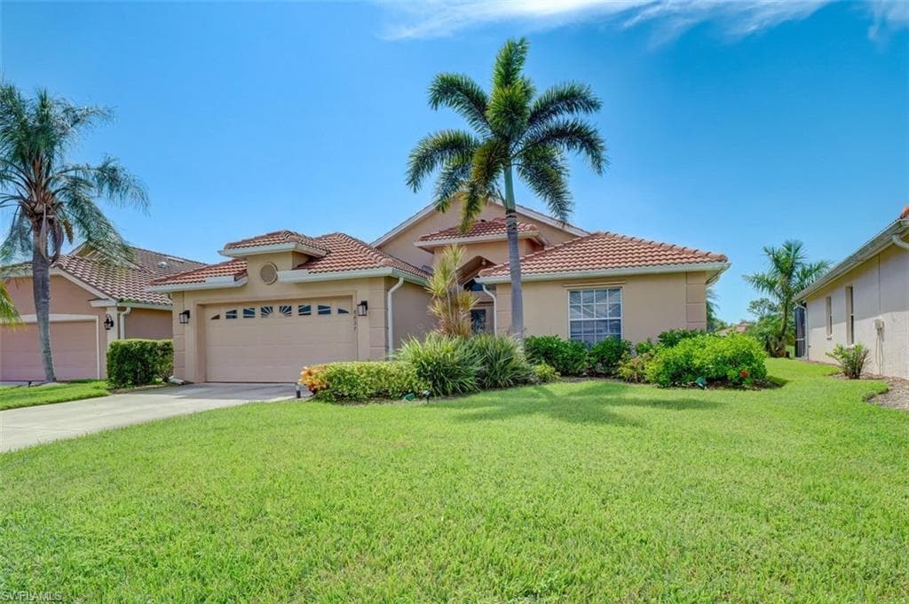 8437 Indian Wells WAY NAPLES, FL 34113