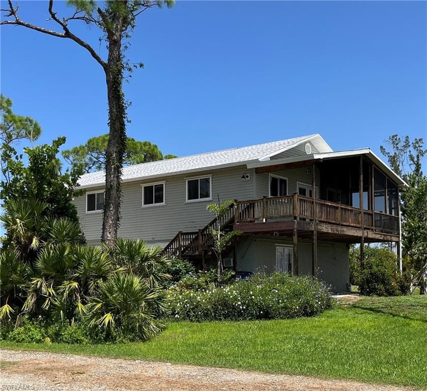 8625 Redwood DR ST. JAMES CITY, FL 33956