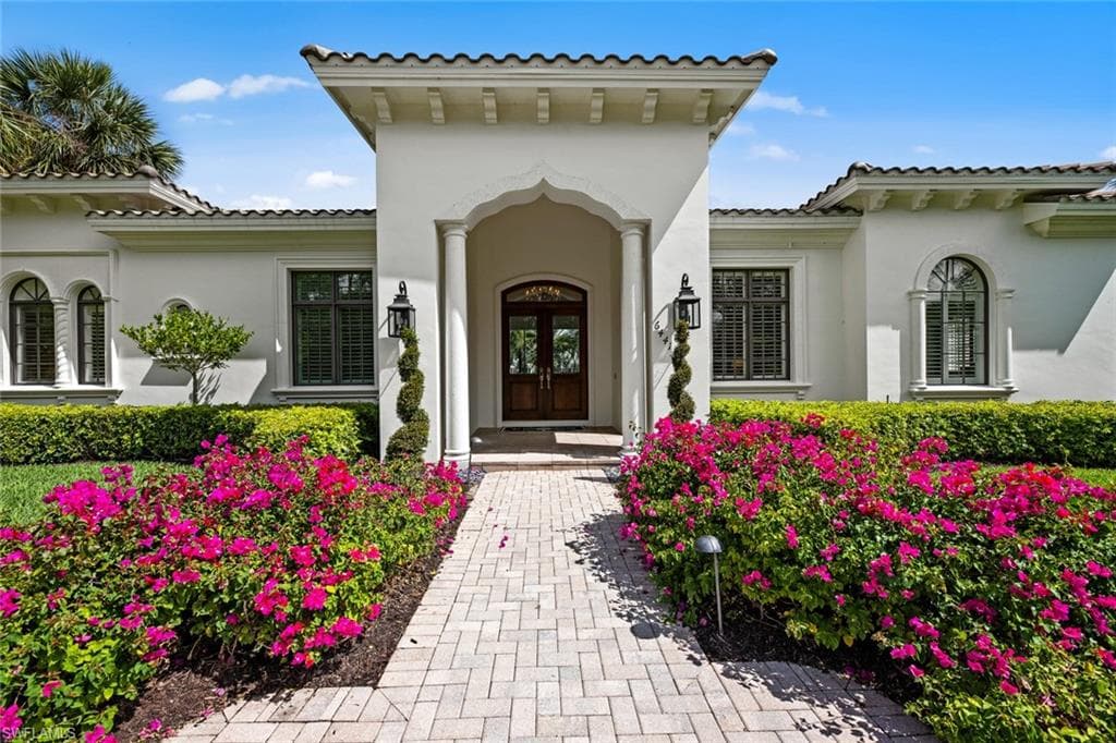 6441 Highcroft DR NAPLES, FL 34119