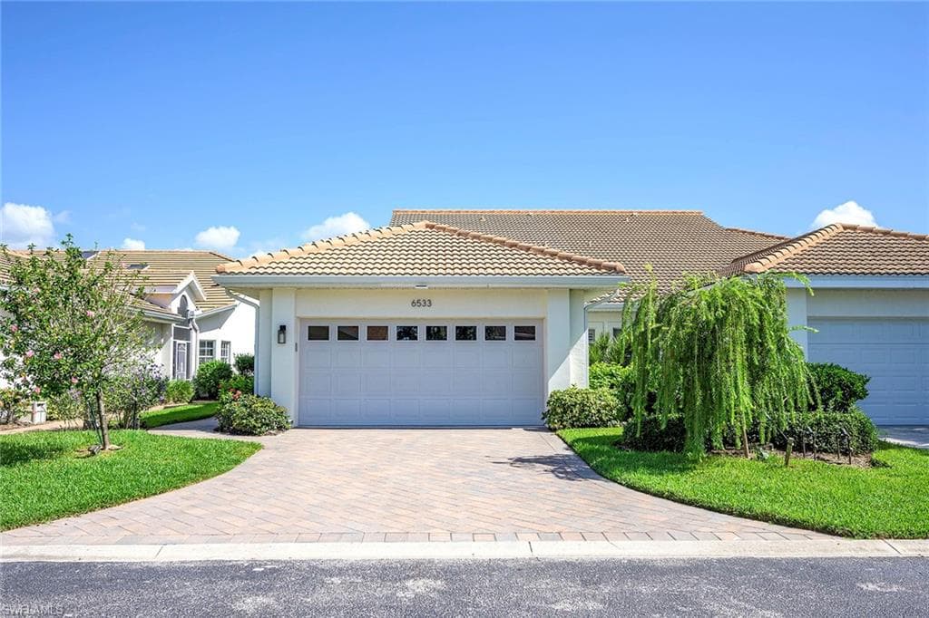6533 Ilex CIR NAPLES, FL 34109