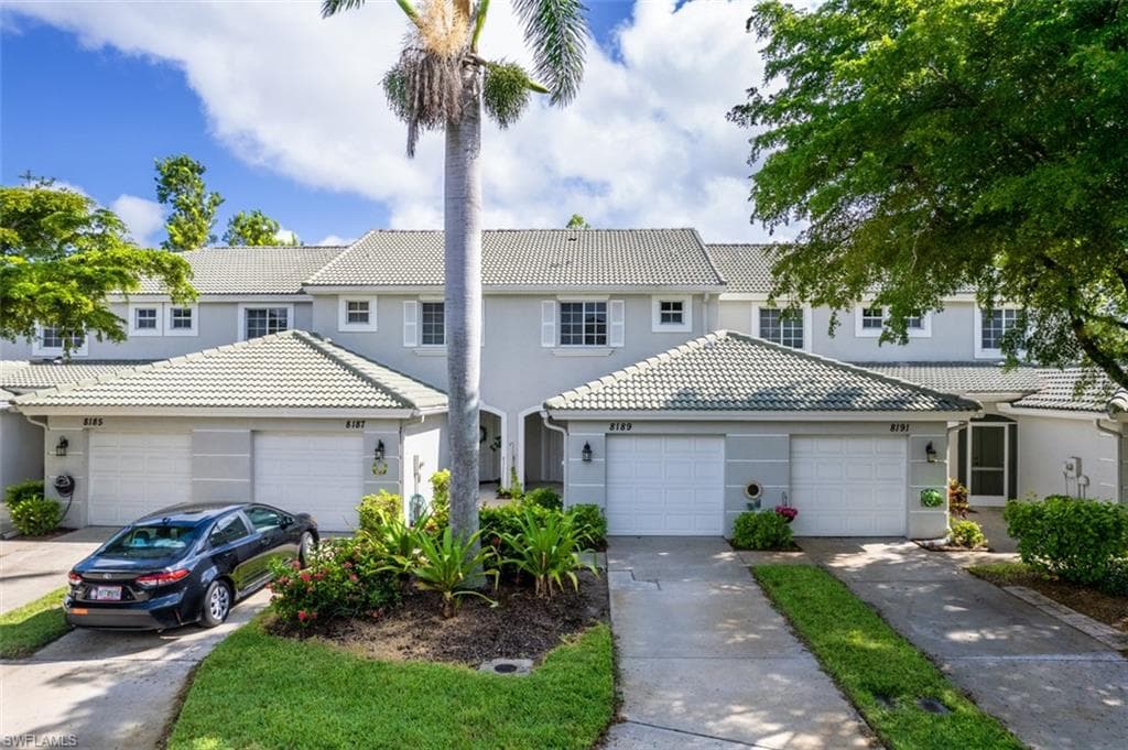 8189 Pacific Beach DR FORT MYERS, FL 33966