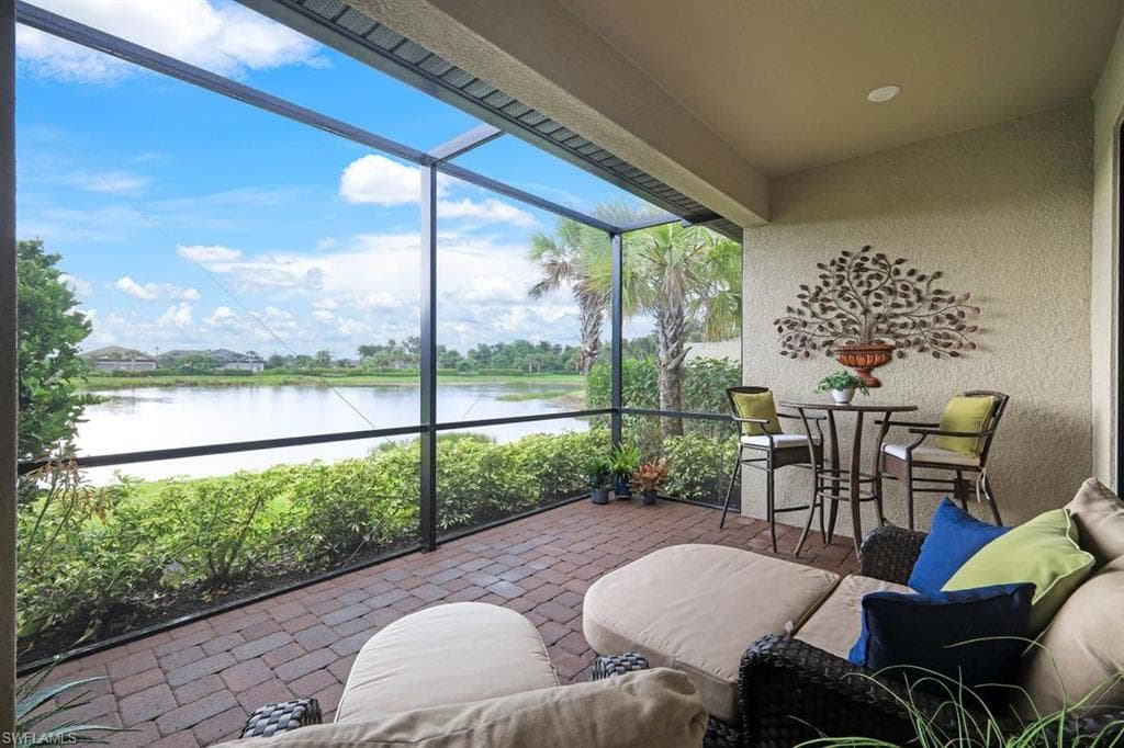 8033 Calle Canovas CT NAPLES, FL 34114