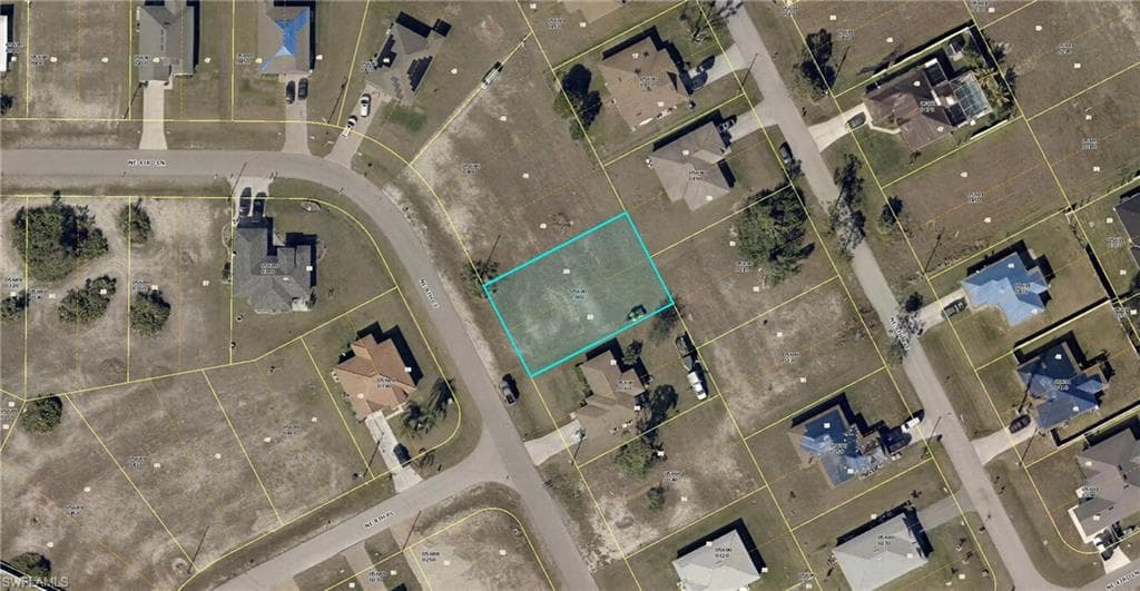 4317 8th CT CAPE CORAL, FL 33909
