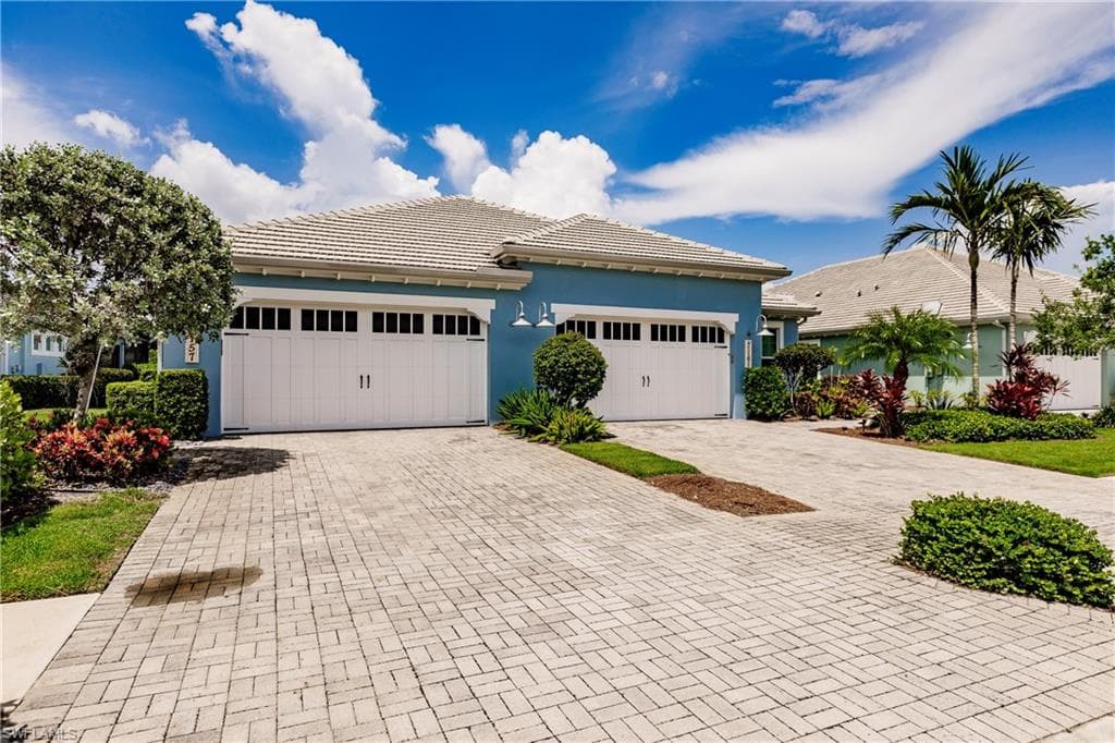 7157 Dominica DR NAPLES, FL 34113