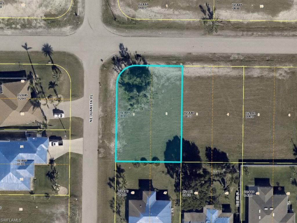 18 NE 12th LN CAPE CORAL, FL 33909