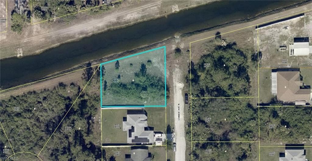 2811 Connie AVE N LEHIGH ACRES, FL 33971