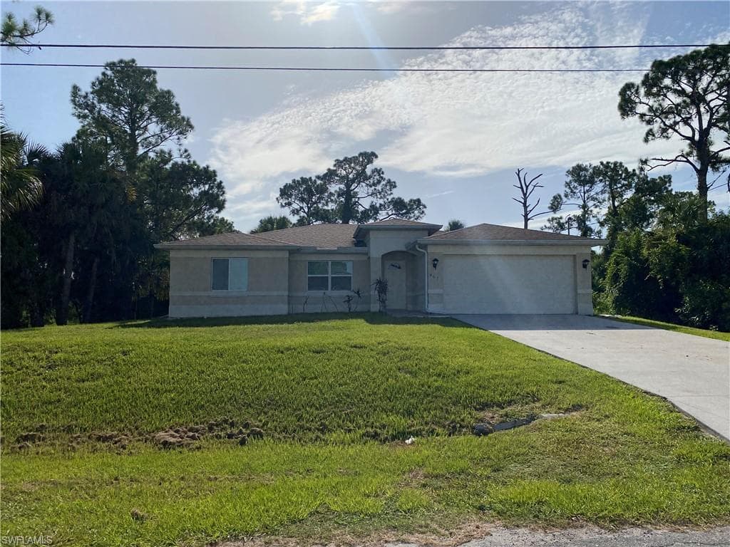 607 W 7th ST LEHIGH ACRES, FL 33972