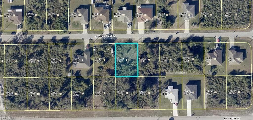 864 Chantilly ST E LEHIGH ACRES, FL 33974