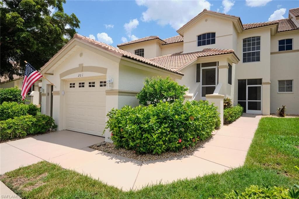 9160 Bayberry BEND 201 FORT MYERS, FL 33908