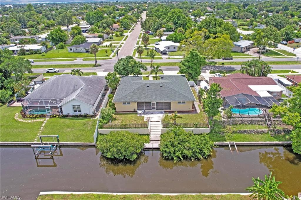 4910 Orange Grove BLVD NORTH FORT MYERS, FL 33903