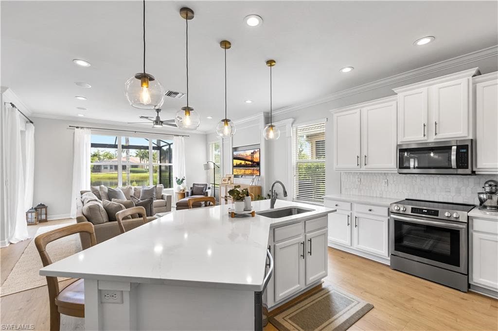 10298 Carolina Willow DR FORT MYERS, FL 33913