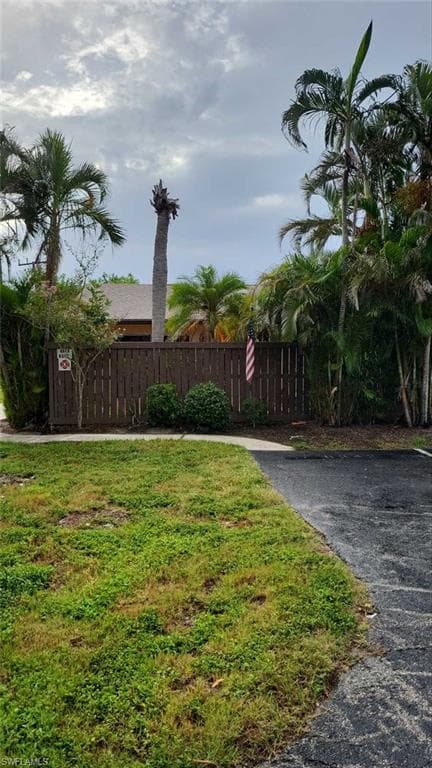 6340 Royal Woods DR 500 FORT MYERS, FL 33908