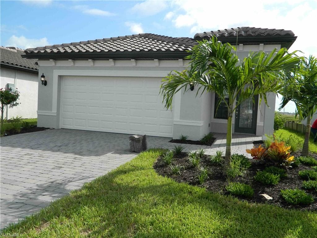20259 Napa LOOP ESTERO, FL 33928