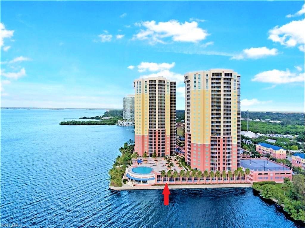 2745 1st ST 117 FORT MYERS, FL 33916
