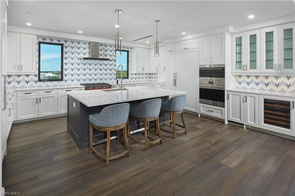 1130 3rd AVE S 508 NAPLES, FL 34102