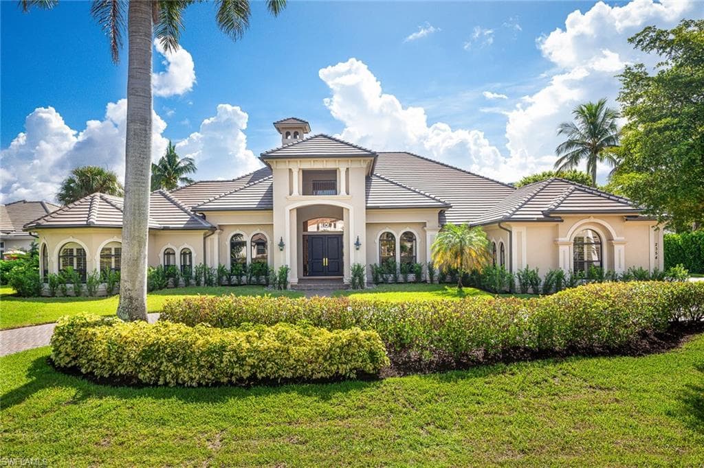 2354 Alexander Palm DR NAPLES, FL 34105