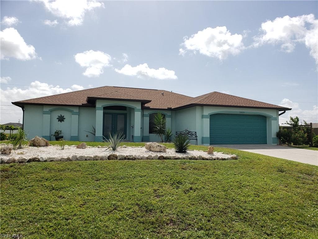 2829 NE 4th AVE CAPE CORAL, FL 33909