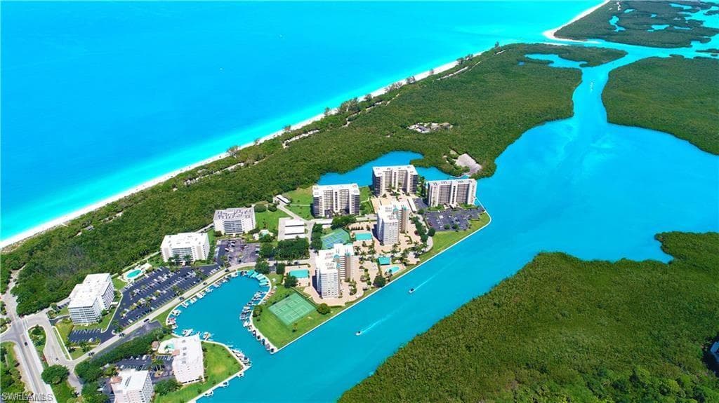 1 Bluebill AVE 202 NAPLES, FL 34108