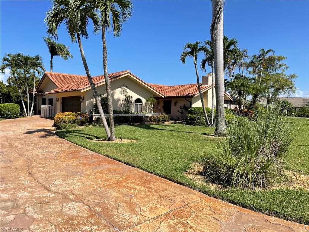 2426 Duchess CT NAPLES, FL 34112
