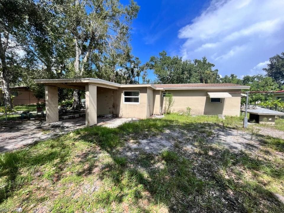 544 Carolina AVE FORT MYERS, FL 33905