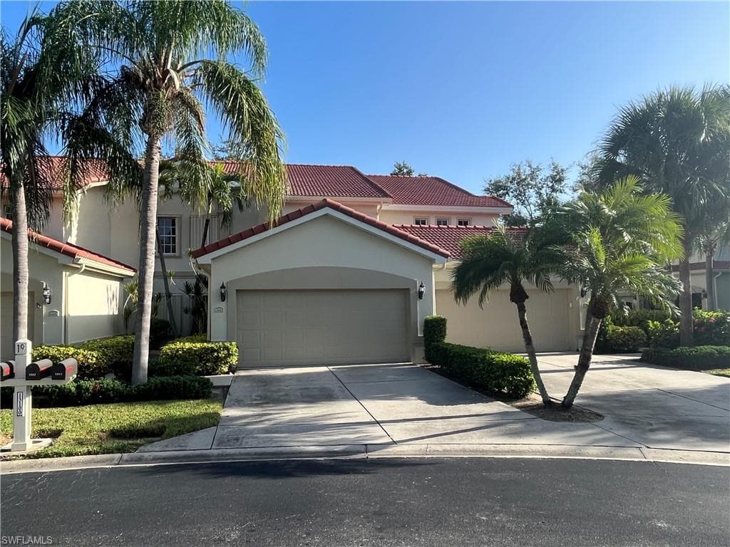 15100 Royal Windsor LN 1902 FORT MYERS, FL 33919