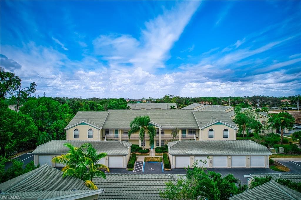 4945 Cougar CT S 4-203 NAPLES, FL 34109