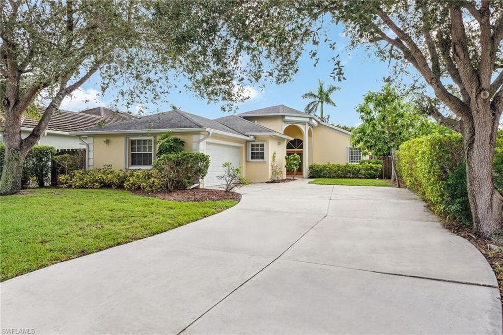 1180 29th AVE N NAPLES, FL 34103