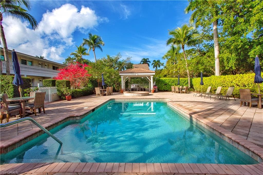 950 7th AVE S 23 NAPLES, FL 34102