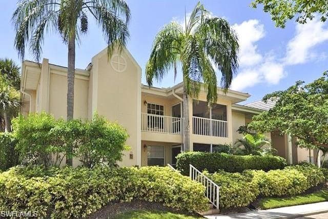 5635 TURTLE BAY DR 6 NAPLES, FL 34108