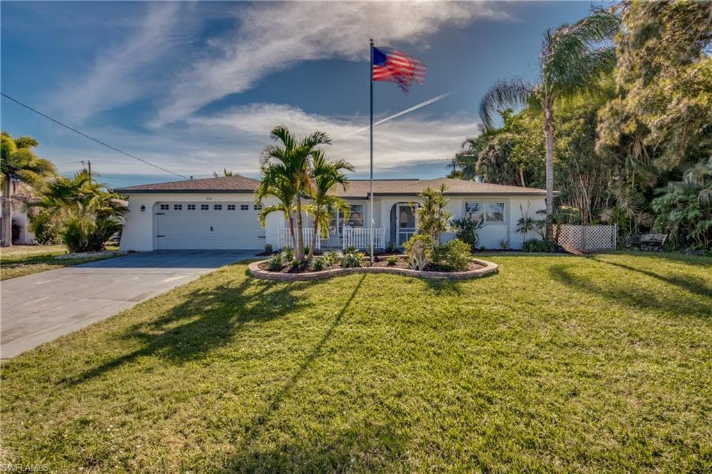 336 SE 33rd TER CAPE CORAL, FL 33904