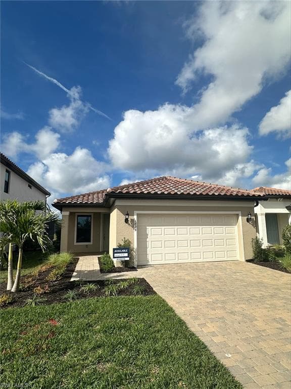 1875 Mesa LN NAPLES, FL 34120