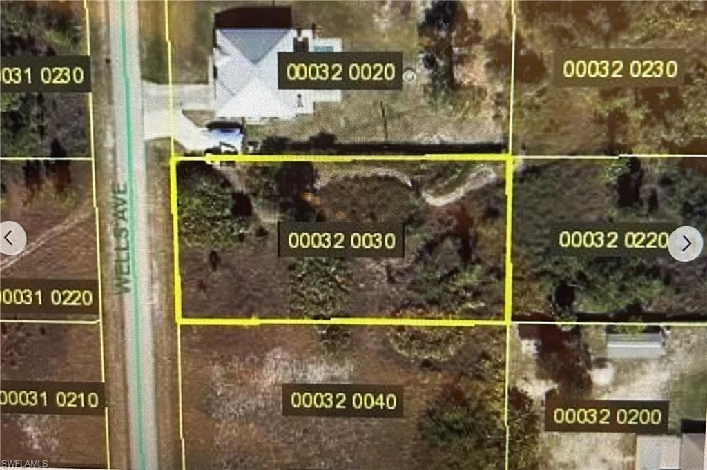 1818 Wells AVE LEHIGH ACRES, FL 33972
