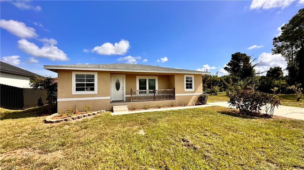 5304 6th ST W LEHIGH ACRES, FL 33971