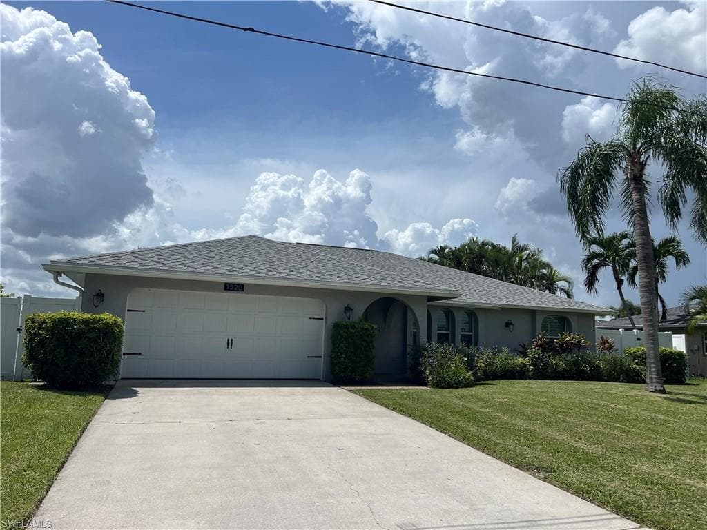 1520 SE 36th ST CAPE CORAL, FL 33904