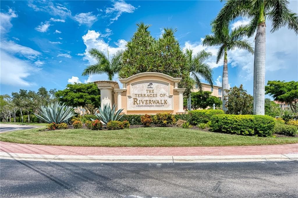 8261 Pathfinder LOOP 737 FORT MYERS, FL 33919