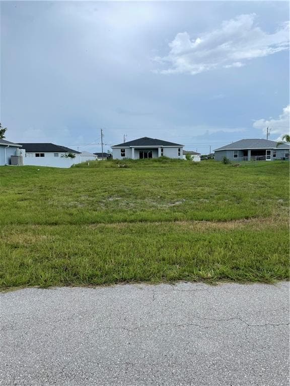 423 NE 20th ST CAPE CORAL, FL 33909