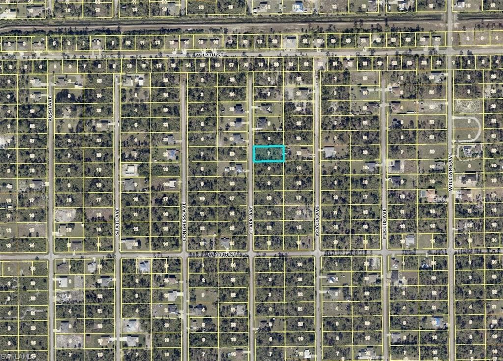 1112 Clark AVE LEHIGH ACRES, FL 33972