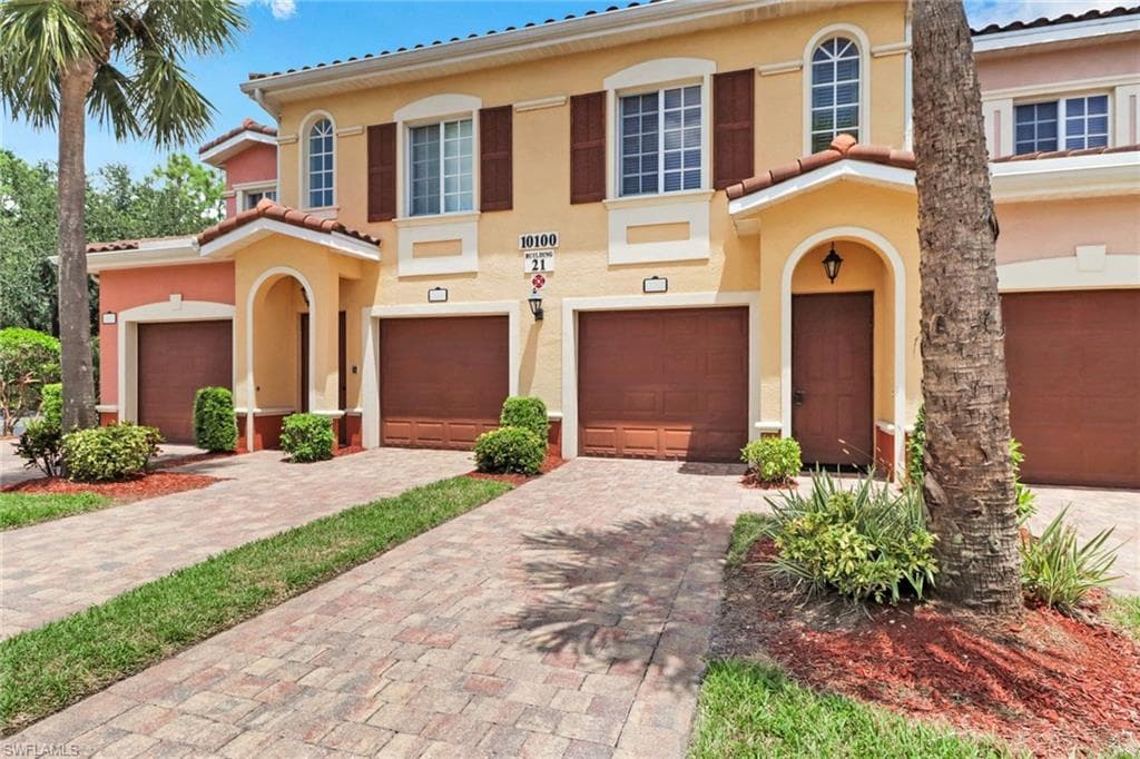 10100 Villagio Palms WAY 202 ESTERO, FL 33928