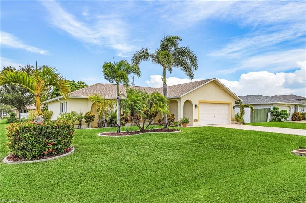 2226 SE 1st AVE CAPE CORAL, FL 33990