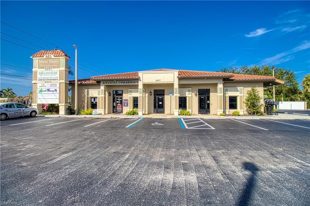 4857 Palm Beach BLVD FORT MYERS, FL 33905