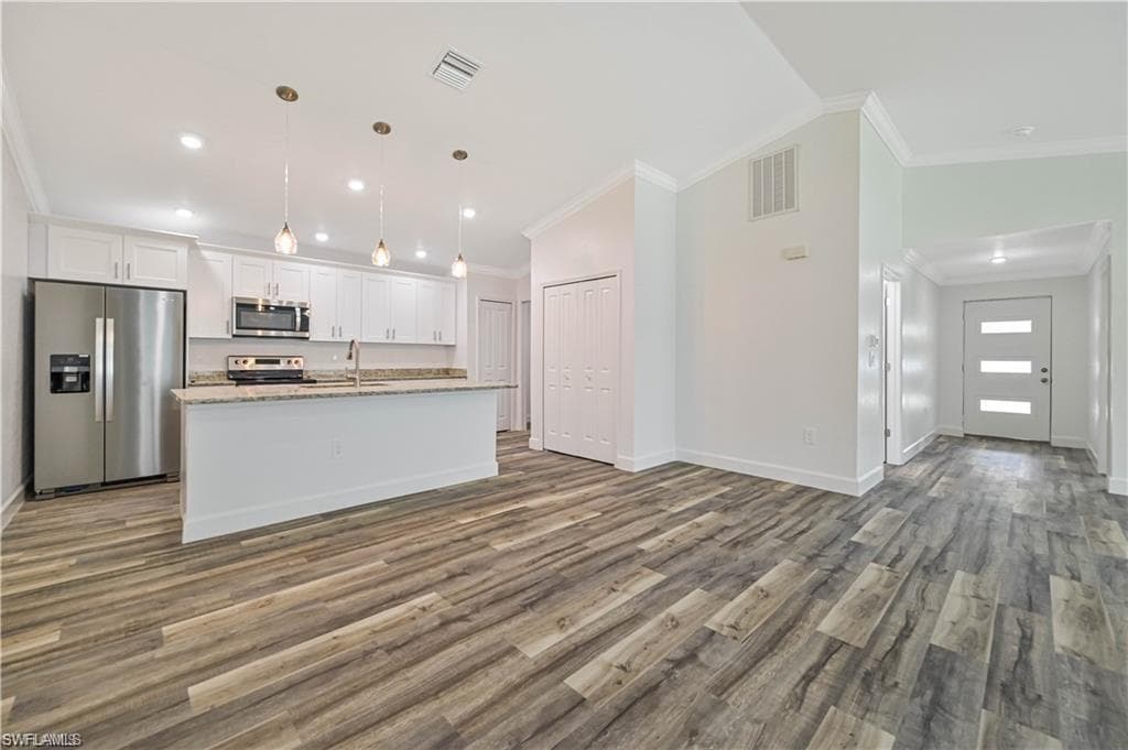 138 Francis AVE FORT MYERS, FL 33916