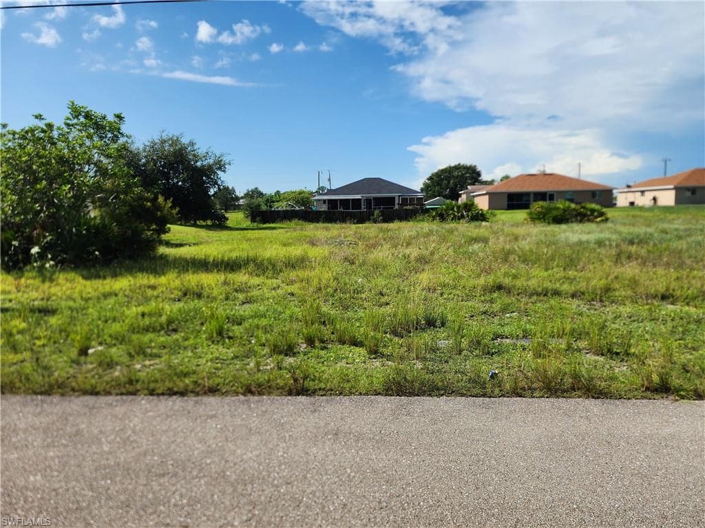 2915 25 ST SW LEHIGH ACRES, FL 33976