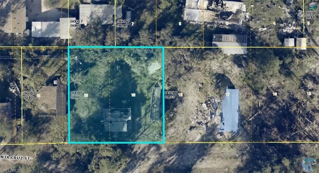 235-237 Santa Cruz ST NORTH FORT MYERS, FL 33903
