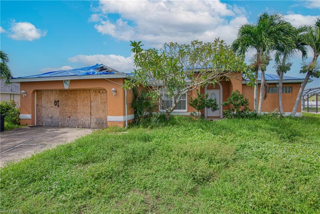 317 SE 26th TER CAPE CORAL, FL 33904